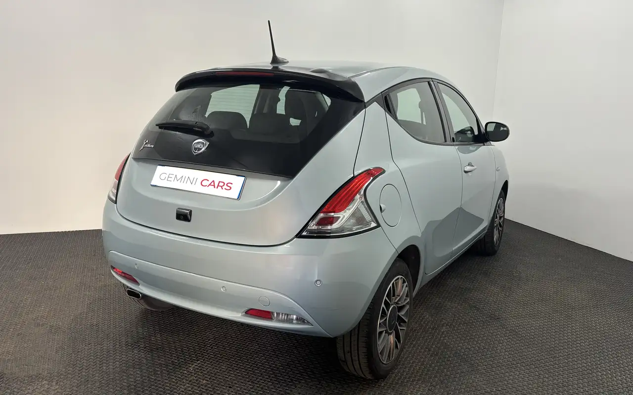 Lancia Ypsilon 2023