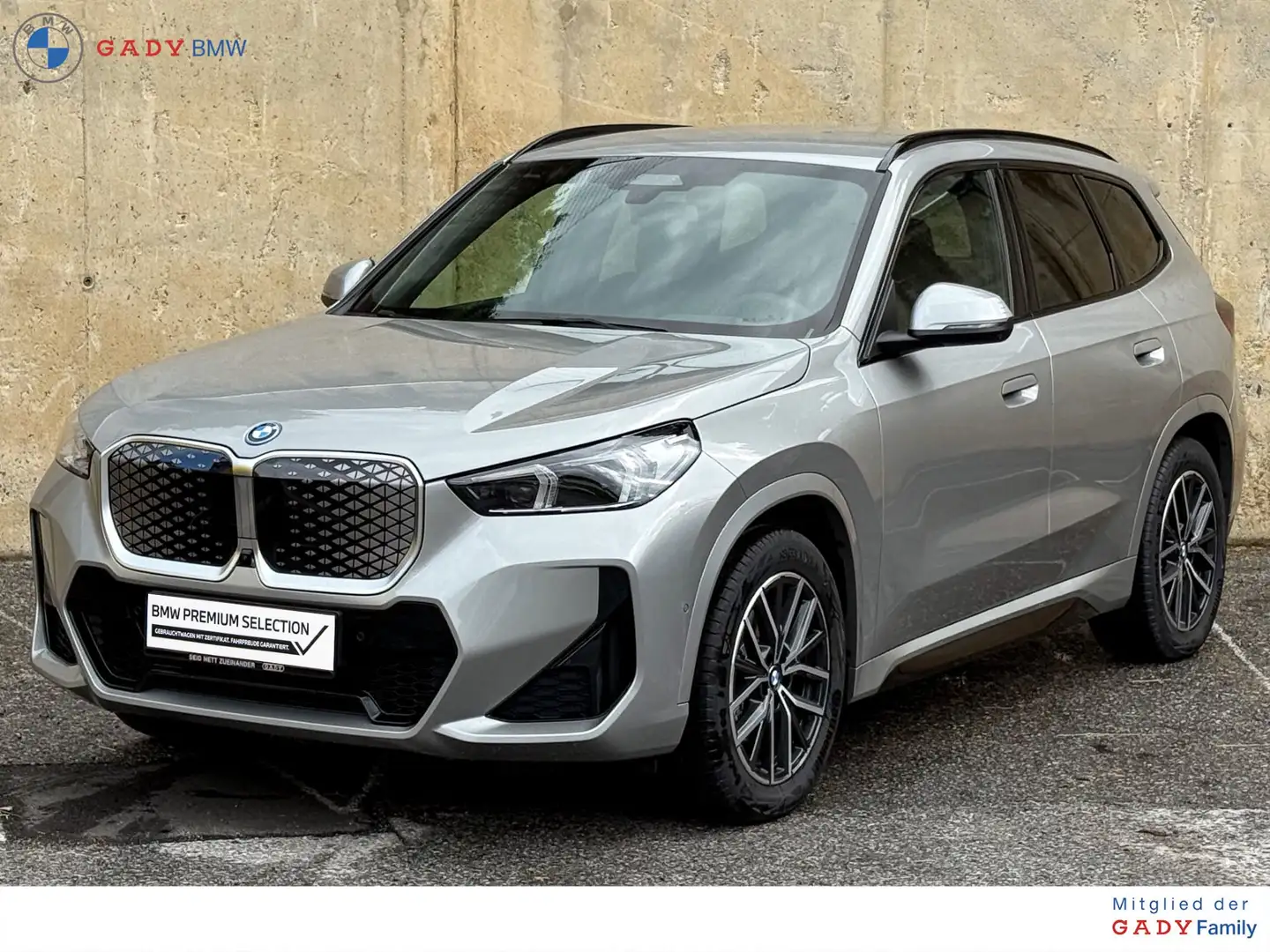 BMW iX1 eDrive20 Silber - 1