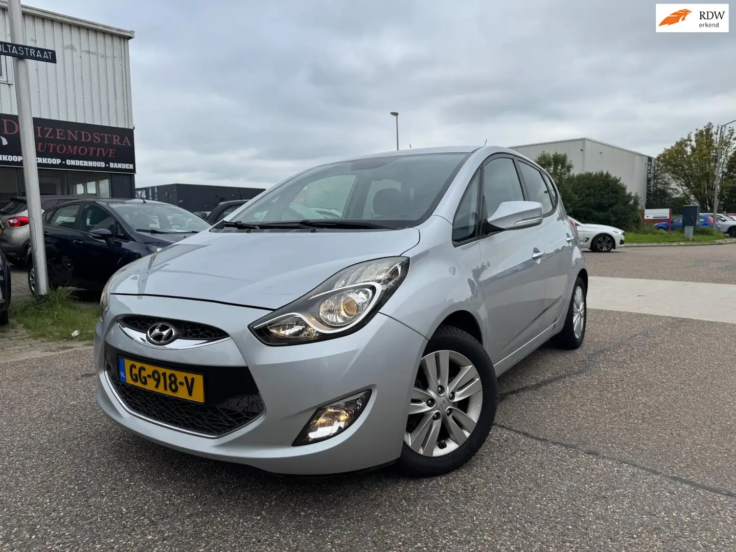Hyundai iX20 1.6i i-Vision Automaat! Trekhaak-PDC-BT Grijs - 1