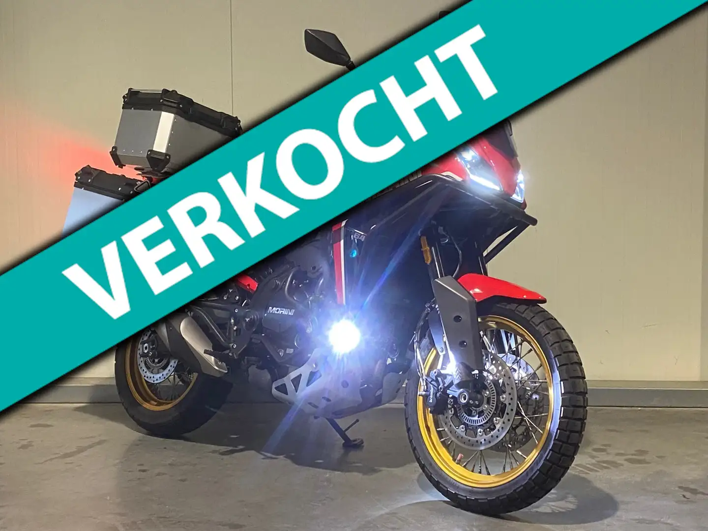 Moto Morini X-Cape 650 Gold Edition | SC Project | Navi | Handvatverw Rouge - 1