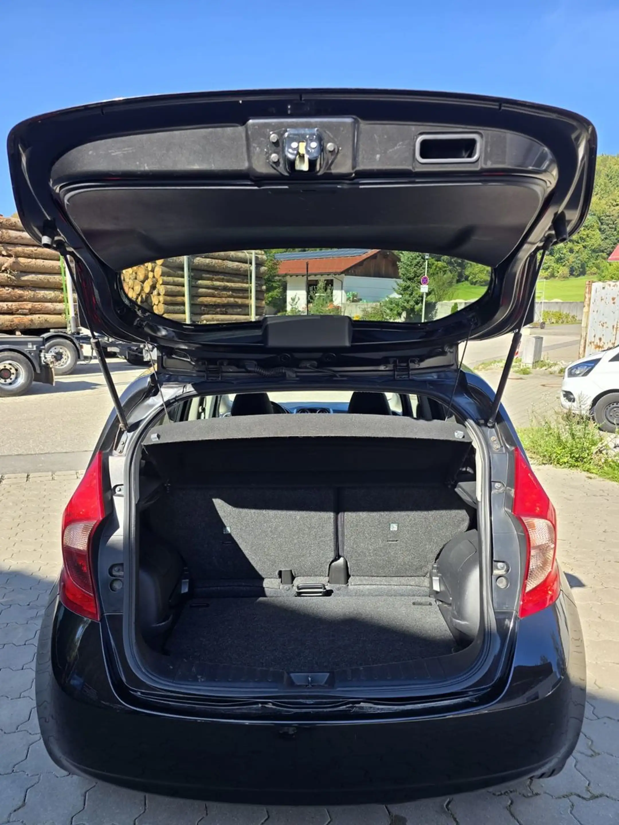 Nissan Note Acenta Standheizung — photo 27