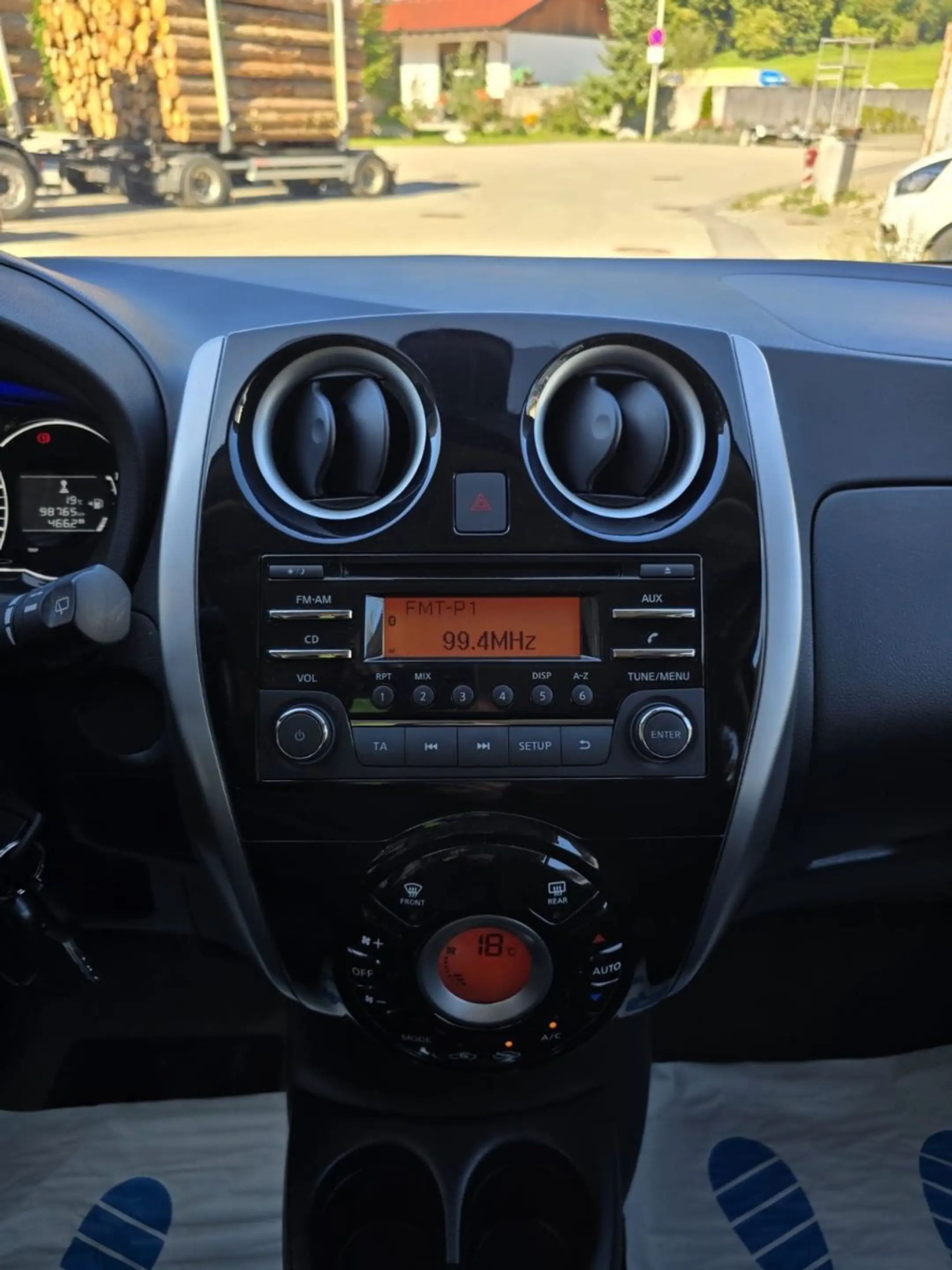 Nissan Note Acenta Standheizung — photo 15
