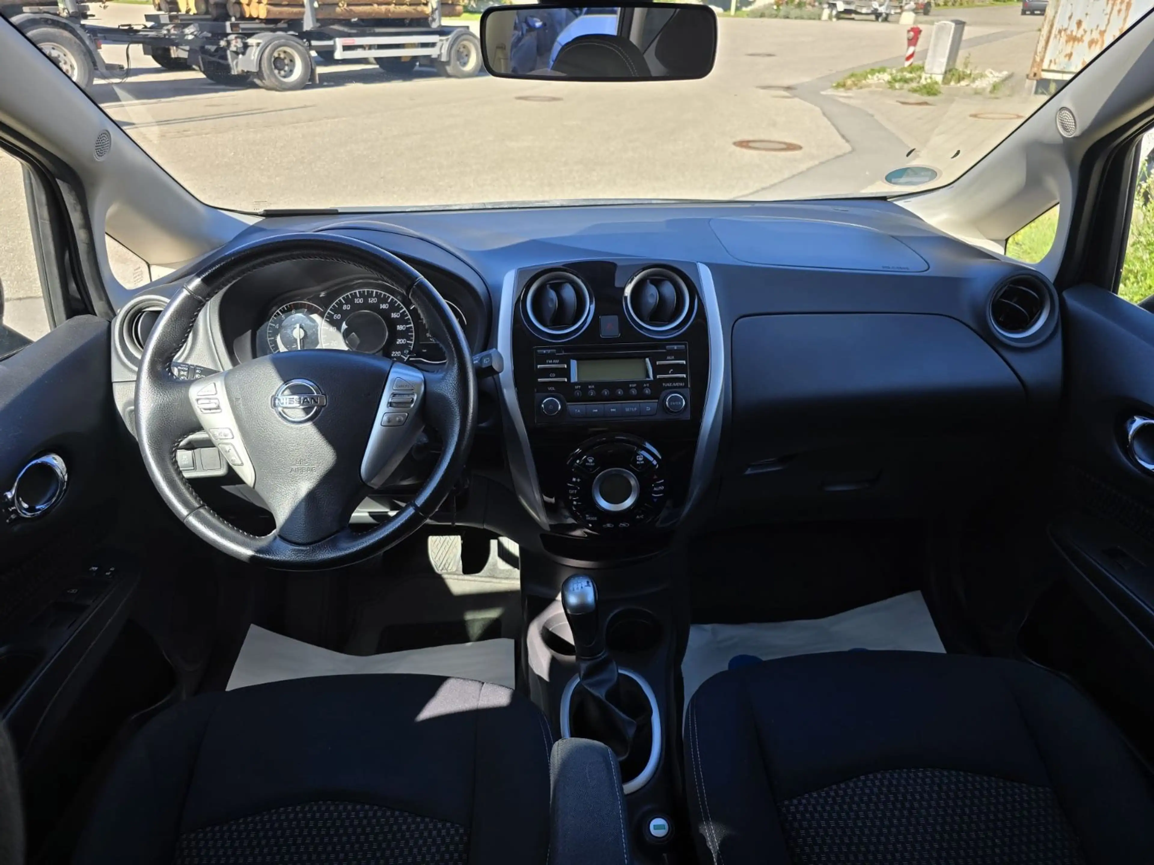 Nissan Note Acenta Standheizung — photo 12