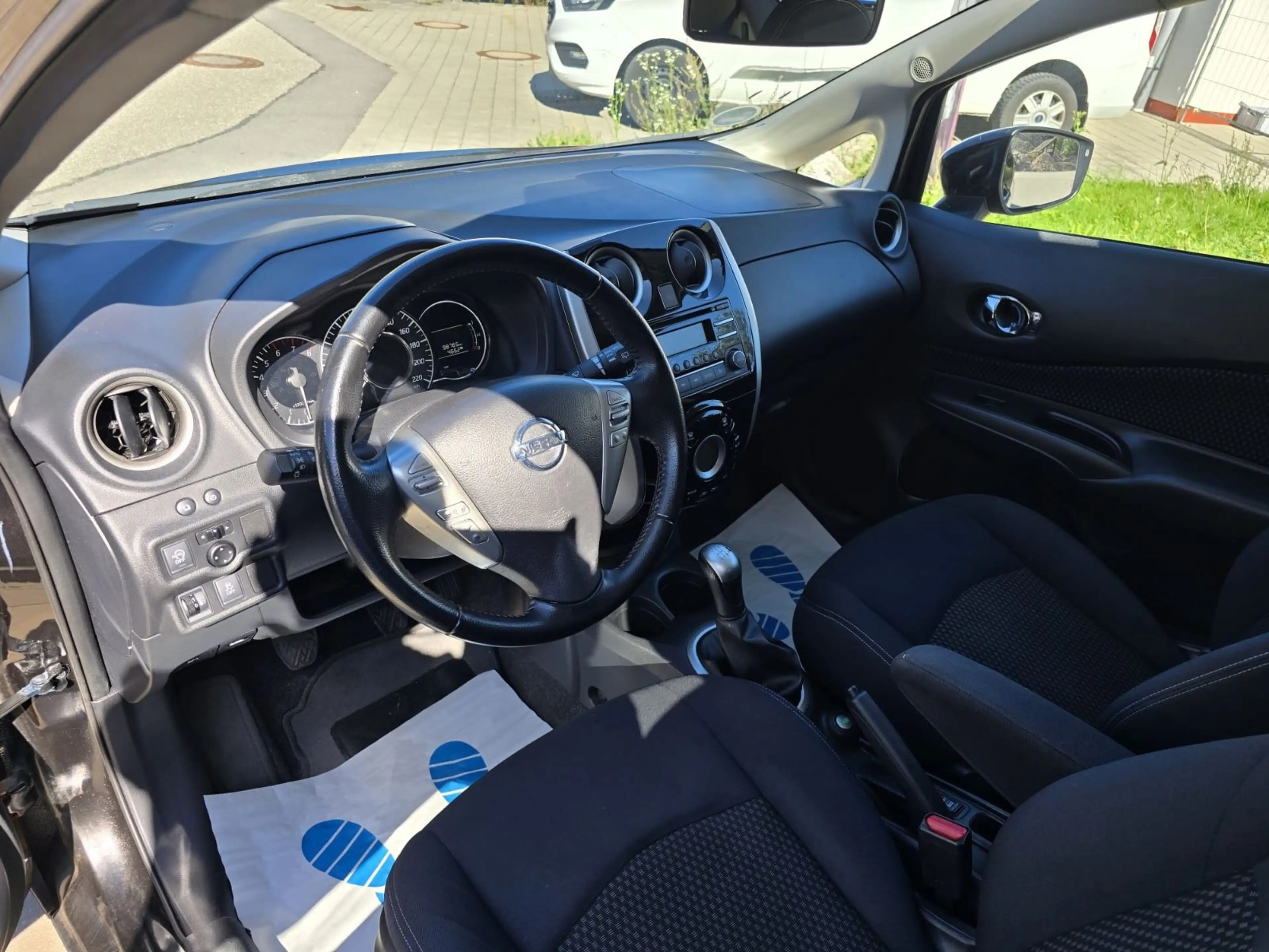 Nissan Note Acenta Standheizung — photo 11
