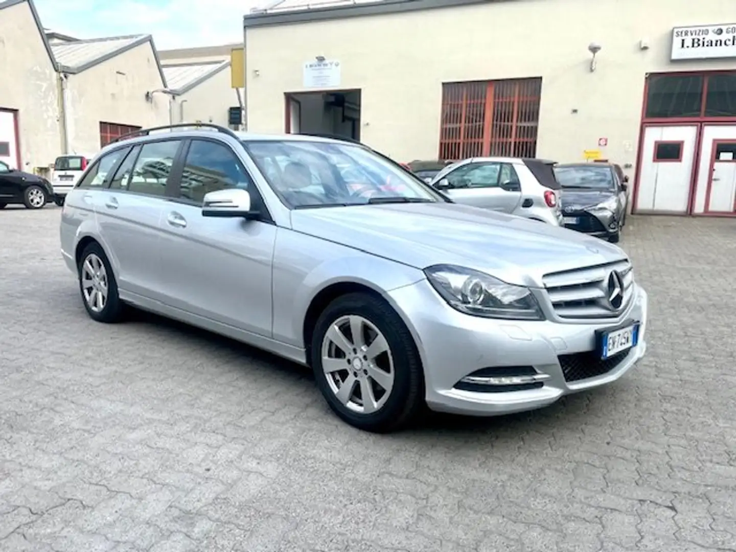 Mercedes-Benz C 200 Classe C SW cdi Elegance Autom. Uniproprietario Srebrny - 2