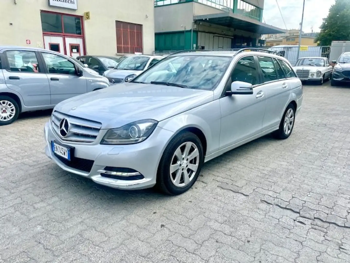 Mercedes-Benz C 200 Classe C SW cdi Elegance Autom. Uniproprietario Srebrny - 1