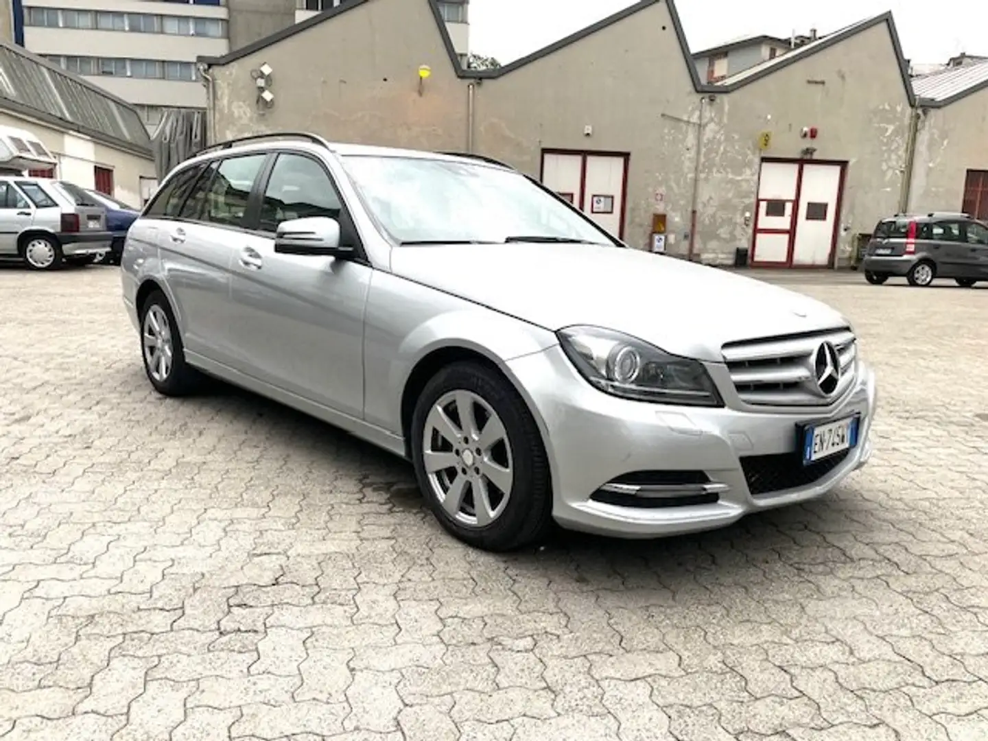 Mercedes-Benz C 200 Classe C SW cdi Elegance Auto. Uniproprietario srebrna - 2