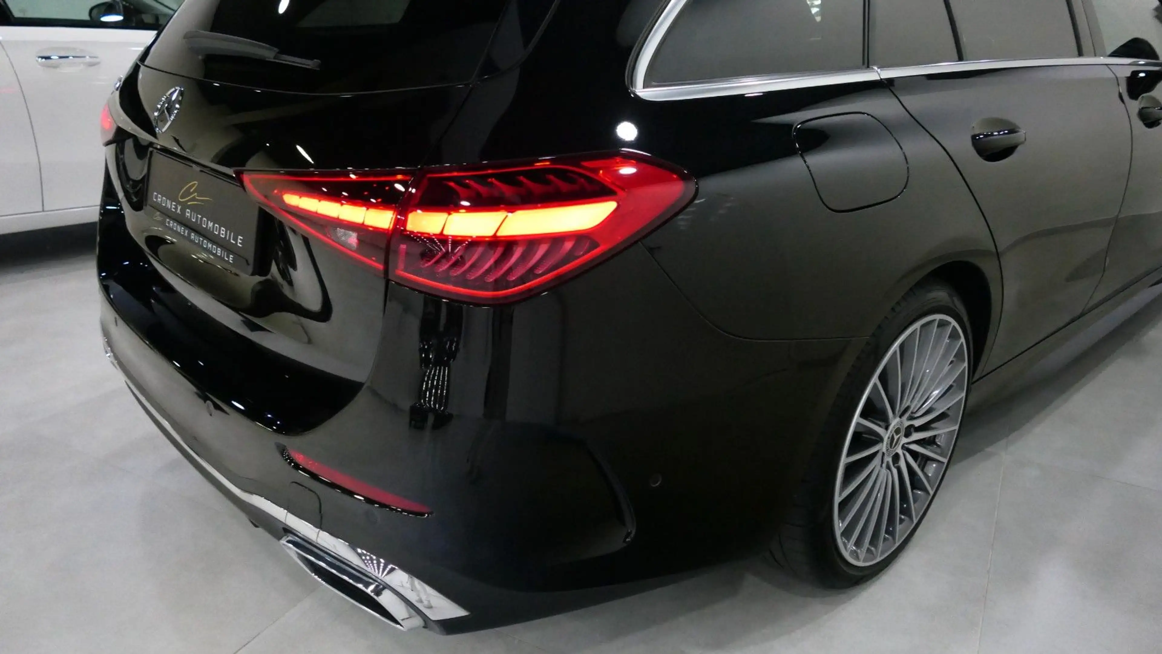 Mercedes-Benz C 220 T AMG Line/AHK/LED/BURMESTER/MBUX/19"/PA — photo 14