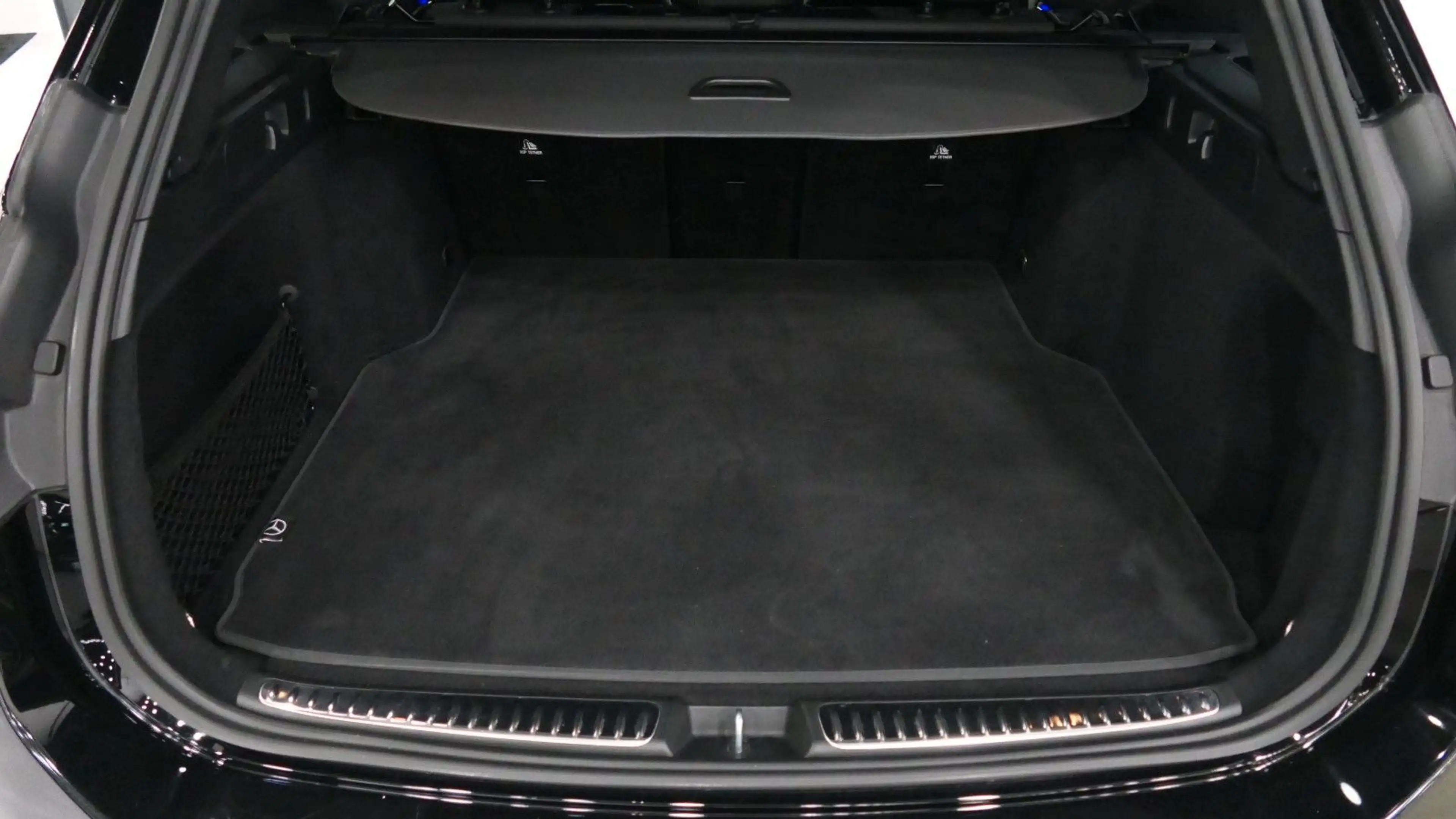 Mercedes-Benz C 220 T AMG Line/AHK/LED/BURMESTER/MBUX/19"/PA — photo 15