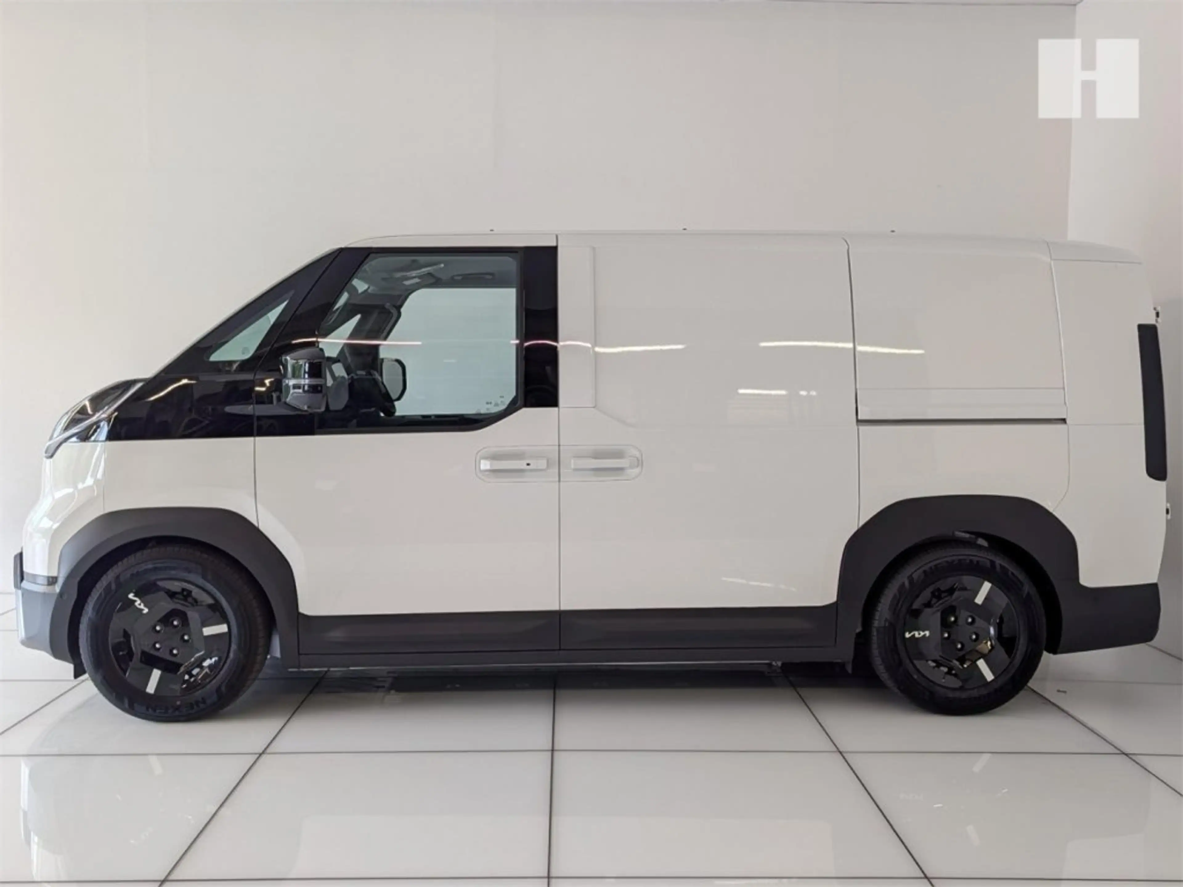 Kia PV5 Cargo PV5/CARGO/L2H1/4DR/VISION/71,2KWH/AT/163 — photo 4
