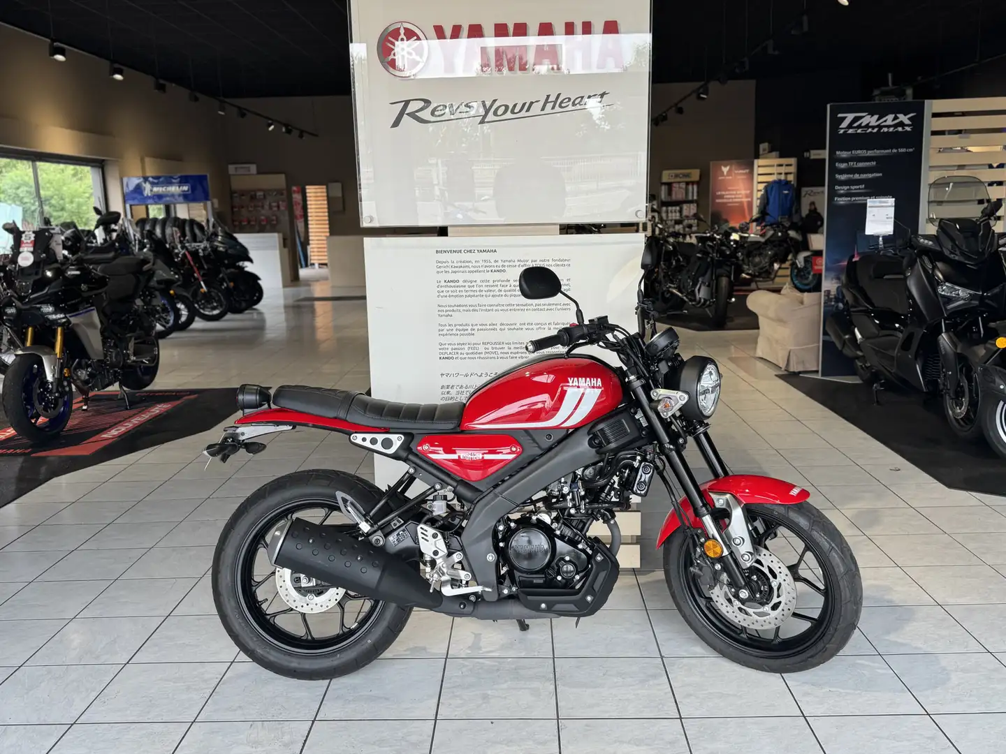 Yamaha XSR 125 Rouge - 1