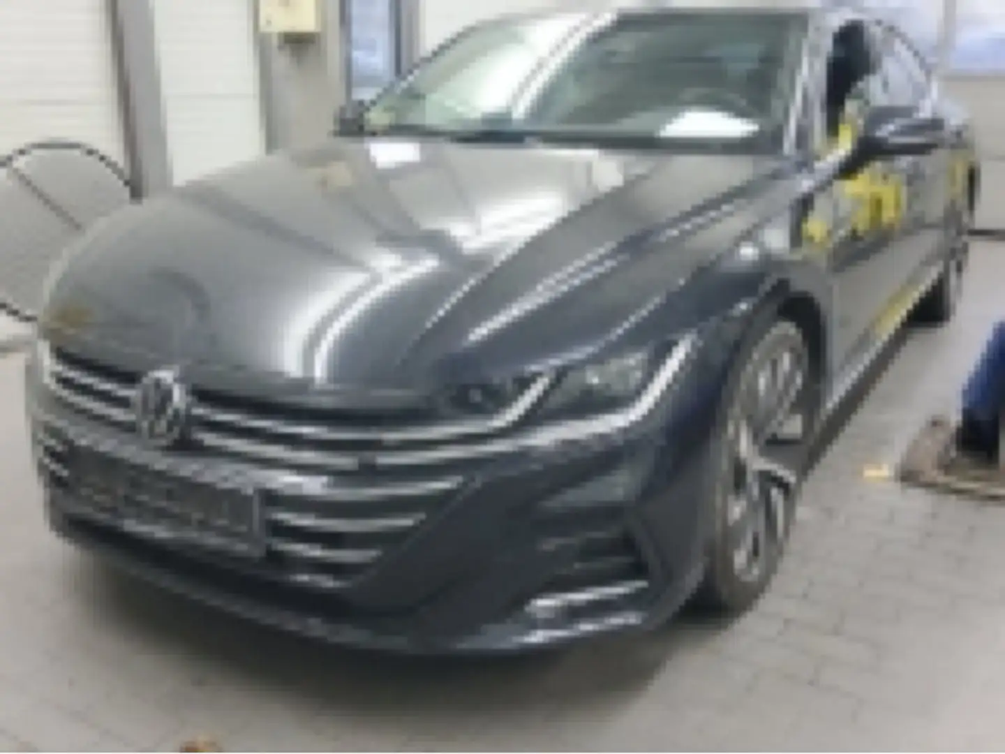 Volkswagen Arteon 2.0 TSI DSG R-Line Navi IQ.Light DAB+ Fro Schwarz - 2