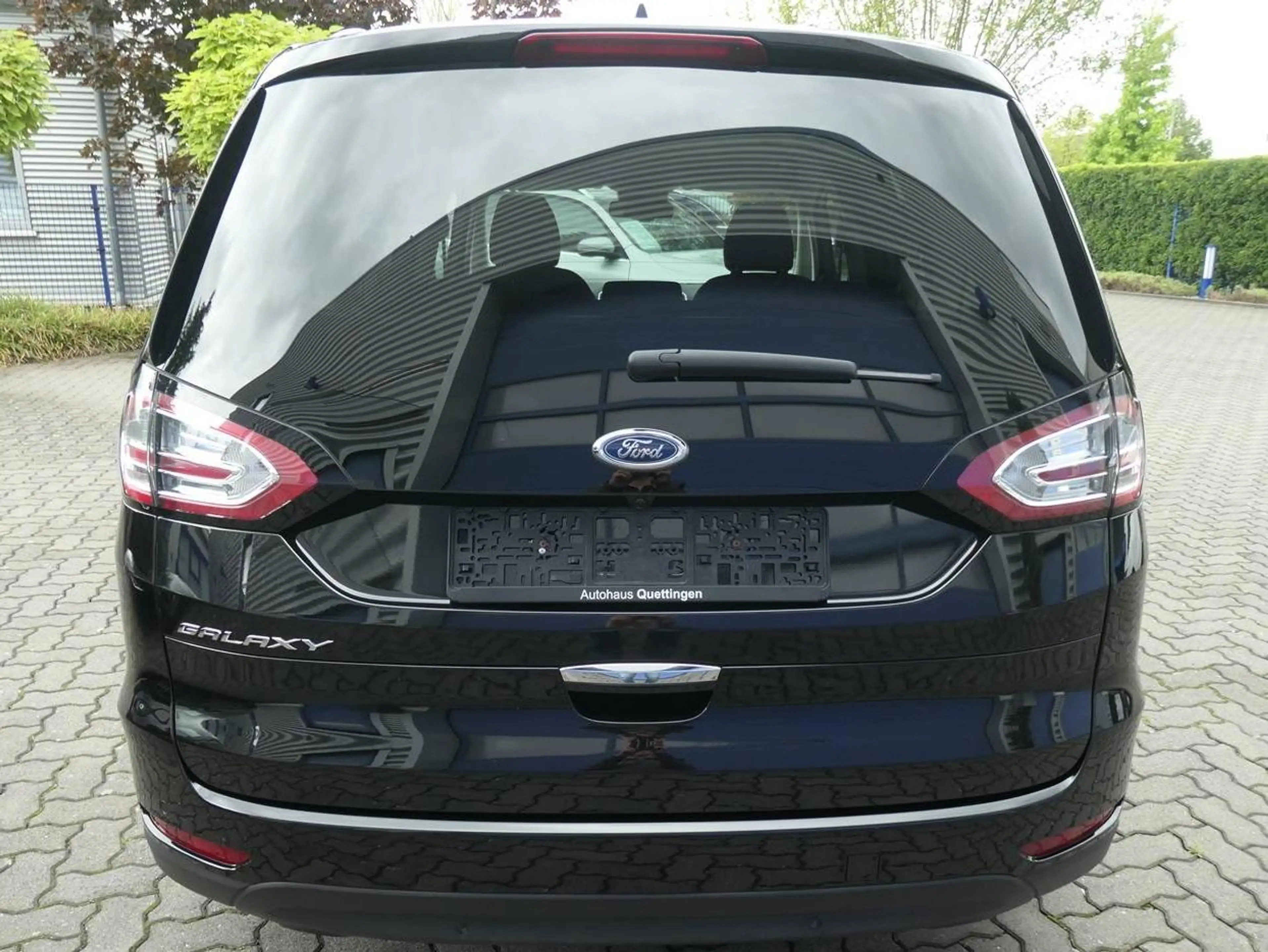 Ford Galaxy Galaxy Diesel 2.0 TDCi Aut. Titanium 7 Sitzer LED Kamera AHK Inspektion Neu — photo 13