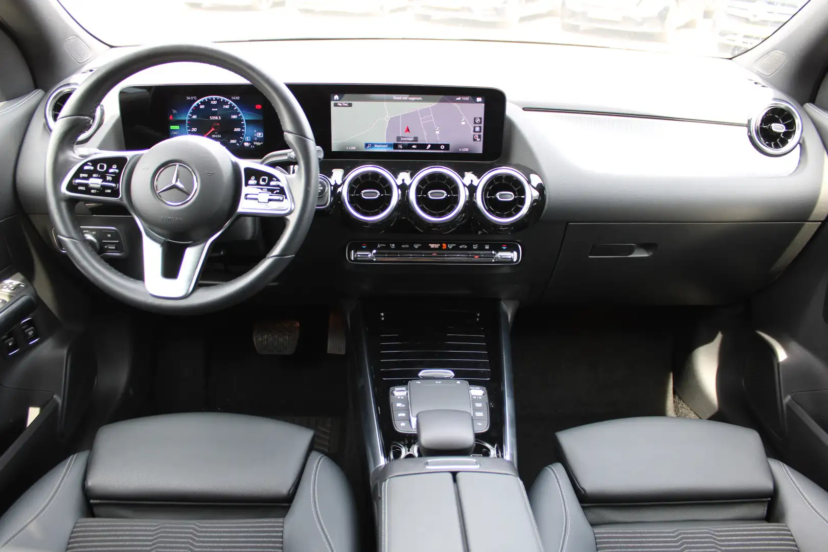 Mercedes-Benz GLA 250 250e AUT8 Progressive CAMERA NAVI DAB 18'' Zwart - 2