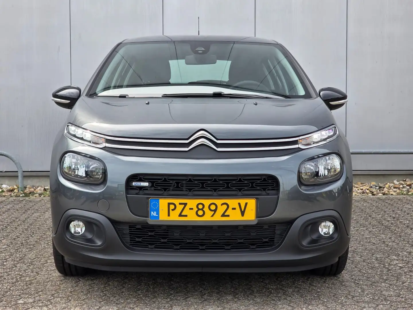 Citroen C3 1.2 Feel | Navigatie | Airco | Bluetooth | Parkeer Grijs - 2