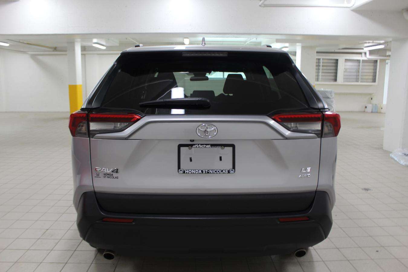 2019 Toyota RAV4 LE TI — снимка 1