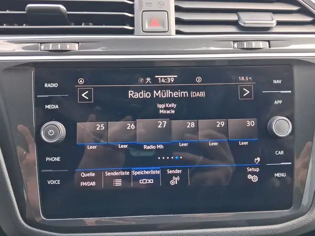 Volkswagen Tiguan view 14