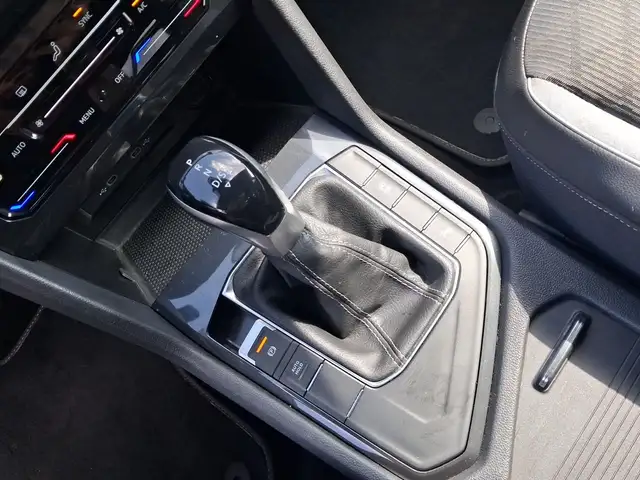 Volkswagen Tiguan view 11