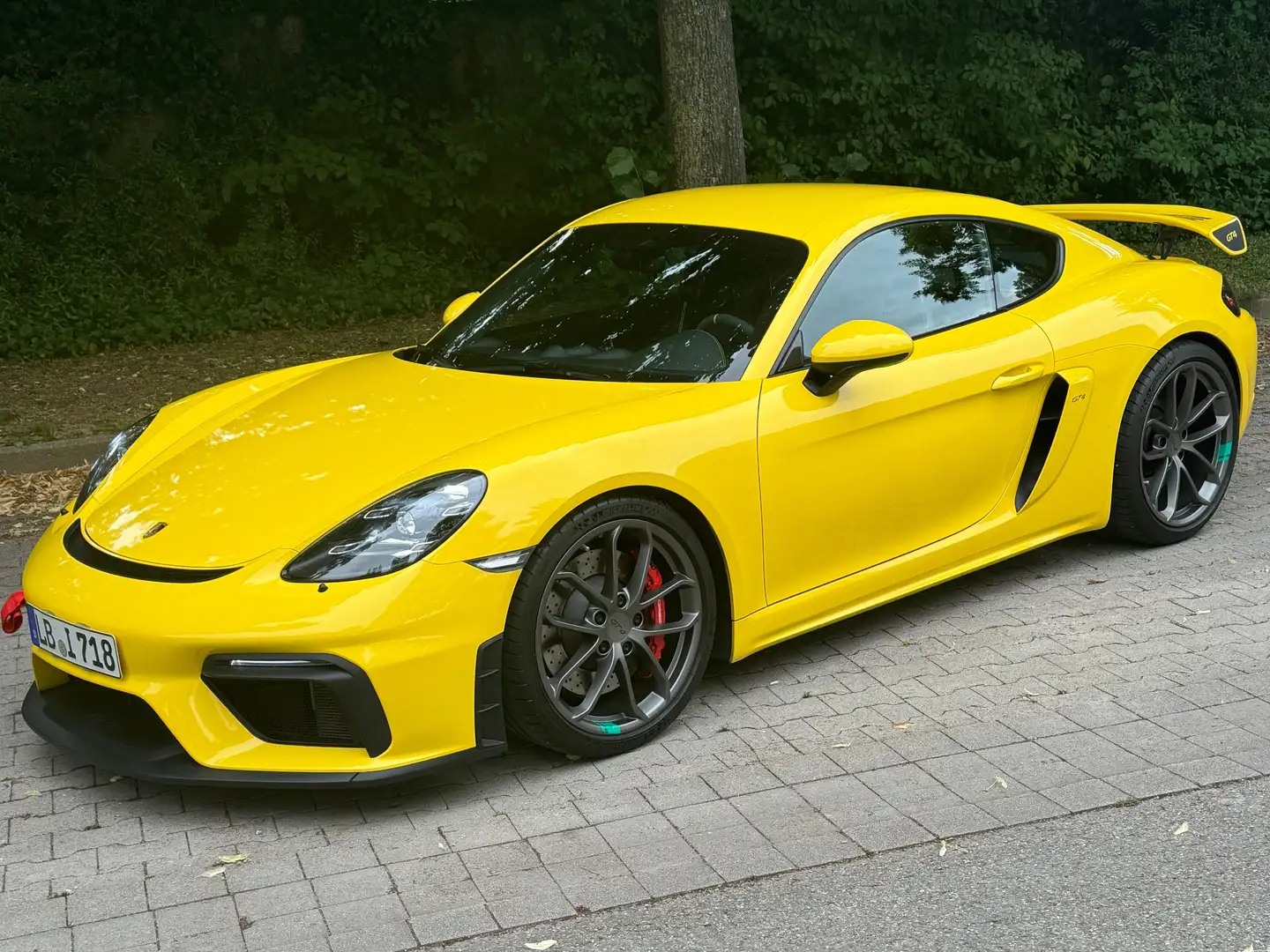 Porsche Cayman 718 Cayman GT4 Gelb - 2