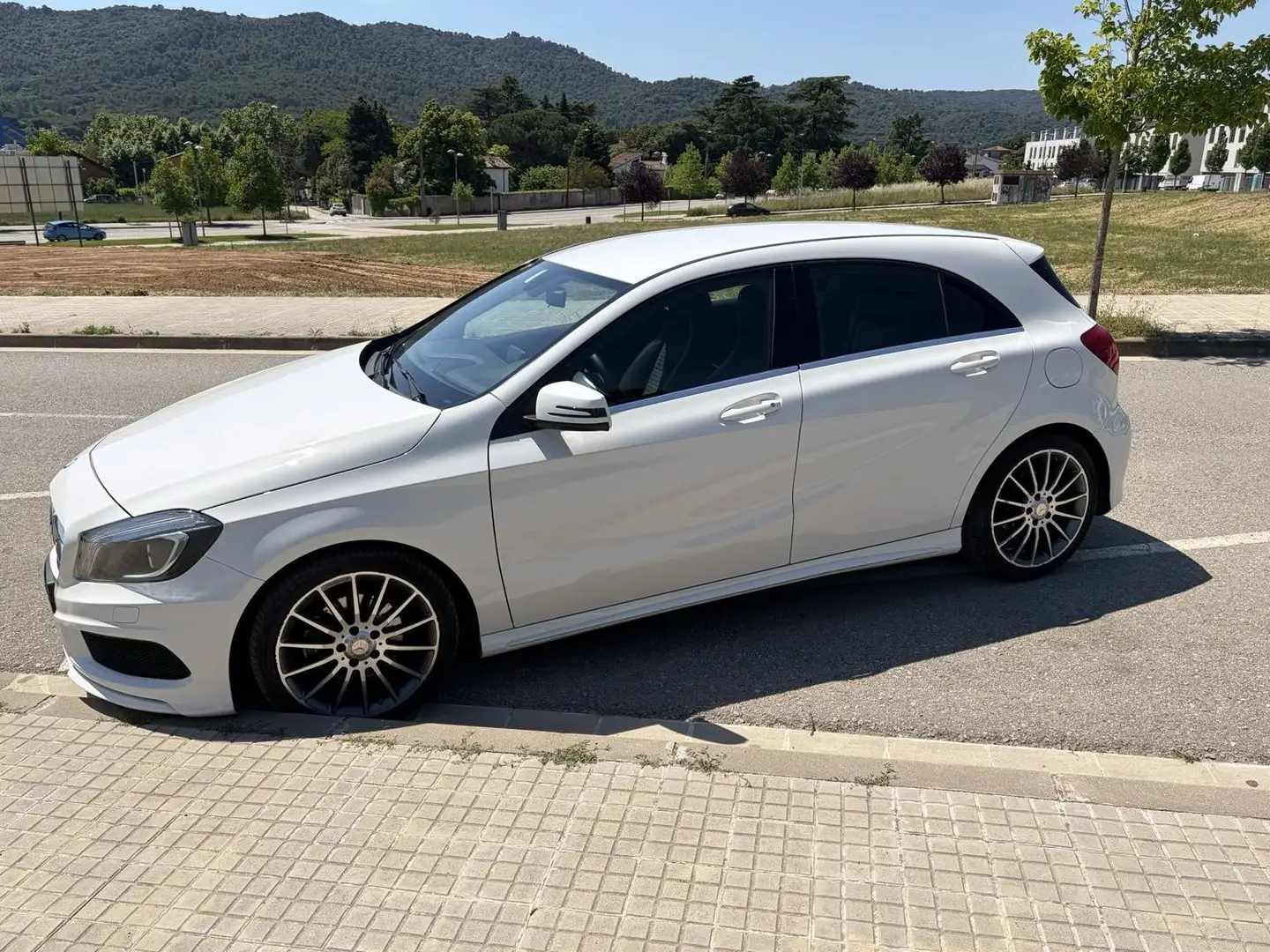 Mercedes-Benz A 180 A 180CDI BE AMG Line AMG Line Blanco - 2