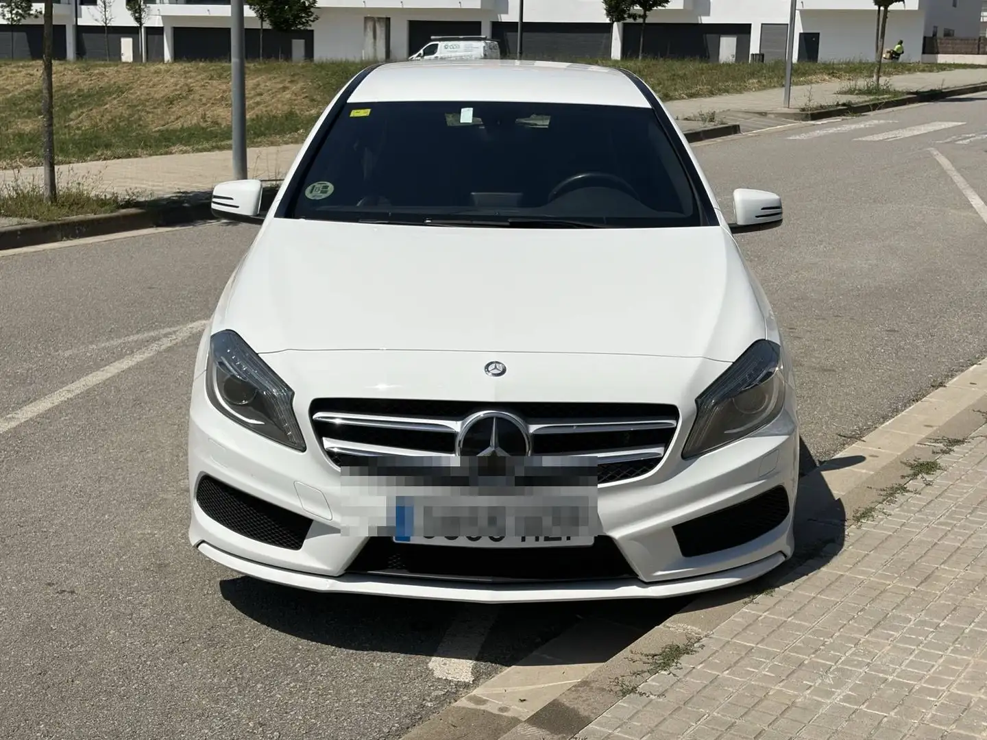 Mercedes-Benz A 180 A 180CDI BE AMG Line AMG Line Blanco - 1