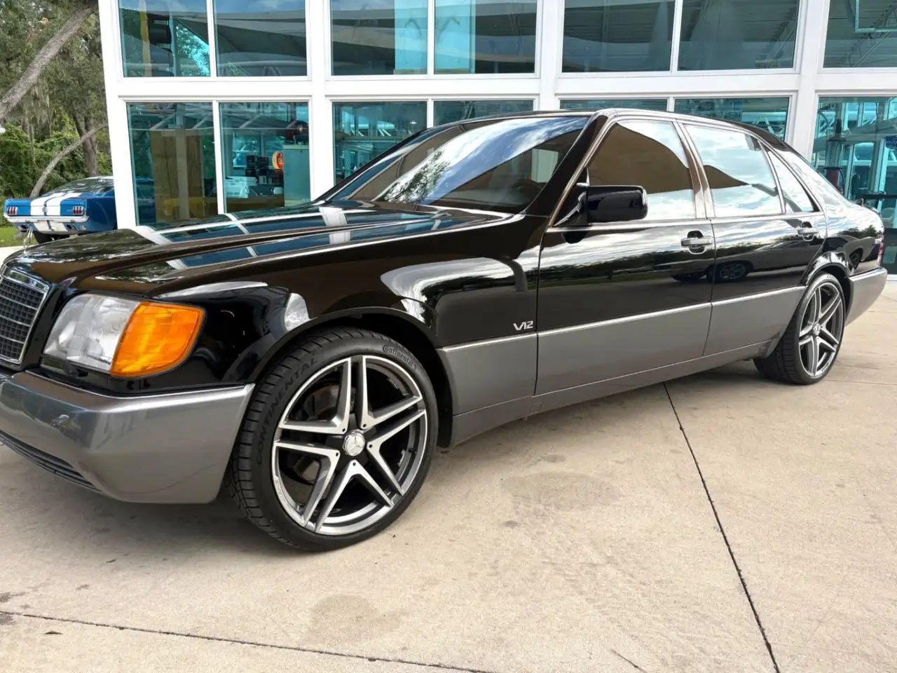 Mercedes-Benz S-Class 600SEL, foto 12