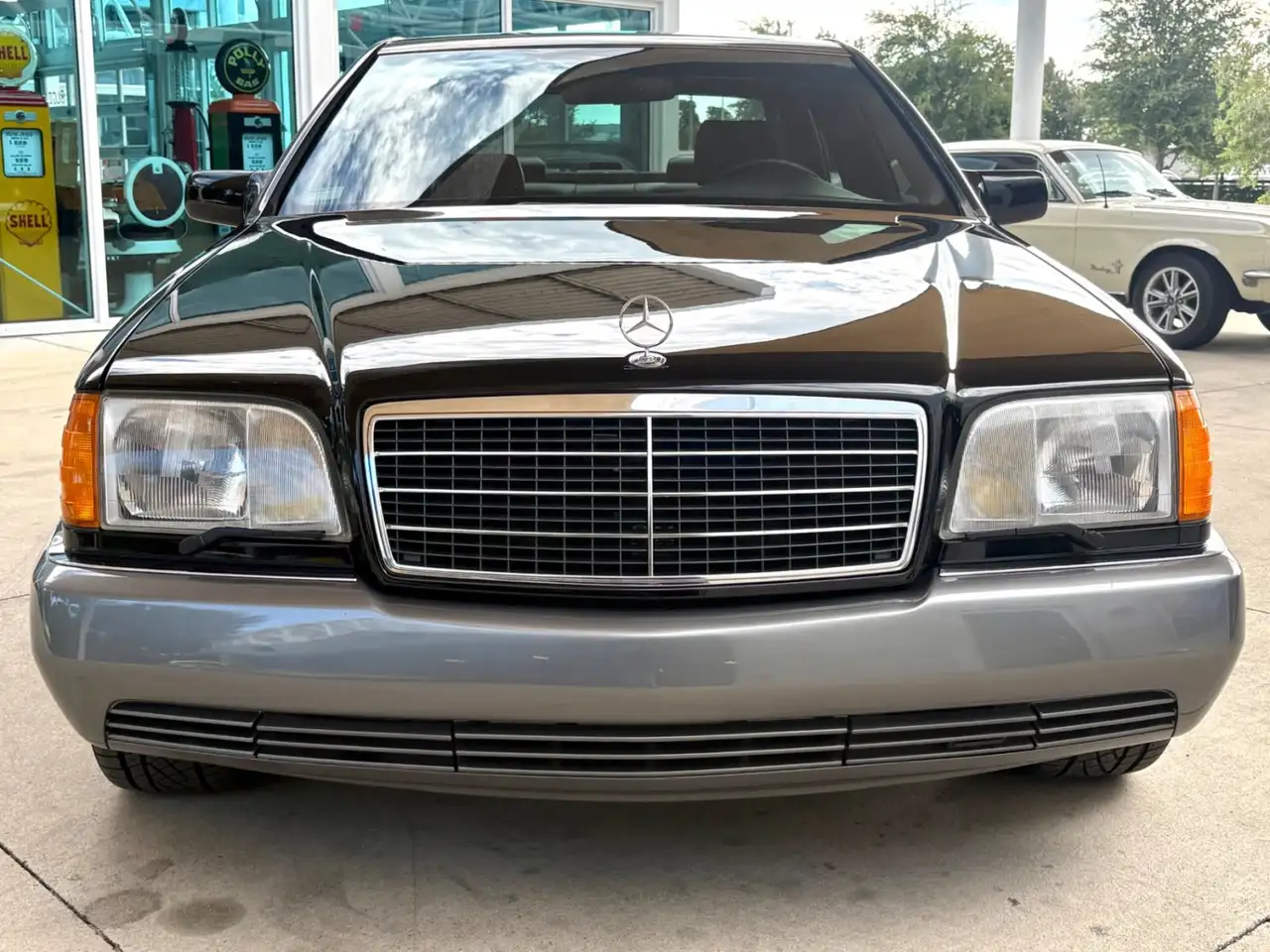 Mercedes-Benz S-Class 600SEL, foto 2