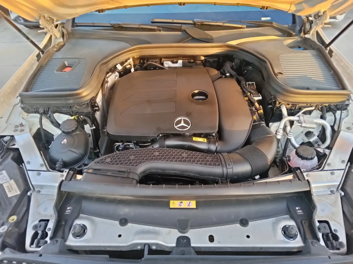 Mercedes-Benz GLC 200 4Matic 9G-Tronic Blanc - 2