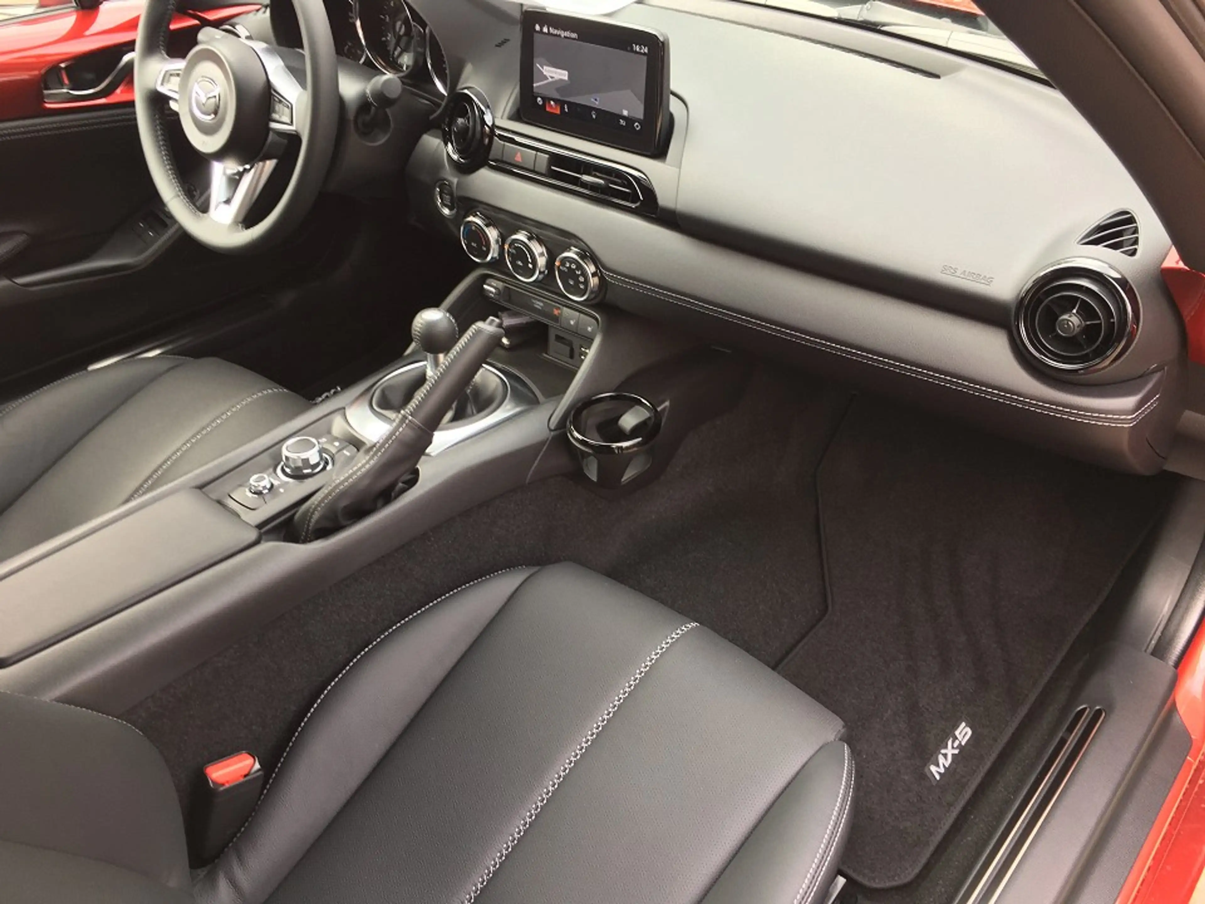Mazda MX-5 RF AL-ADVANTAGE SKYACTIV-G 1.5i — photo 15