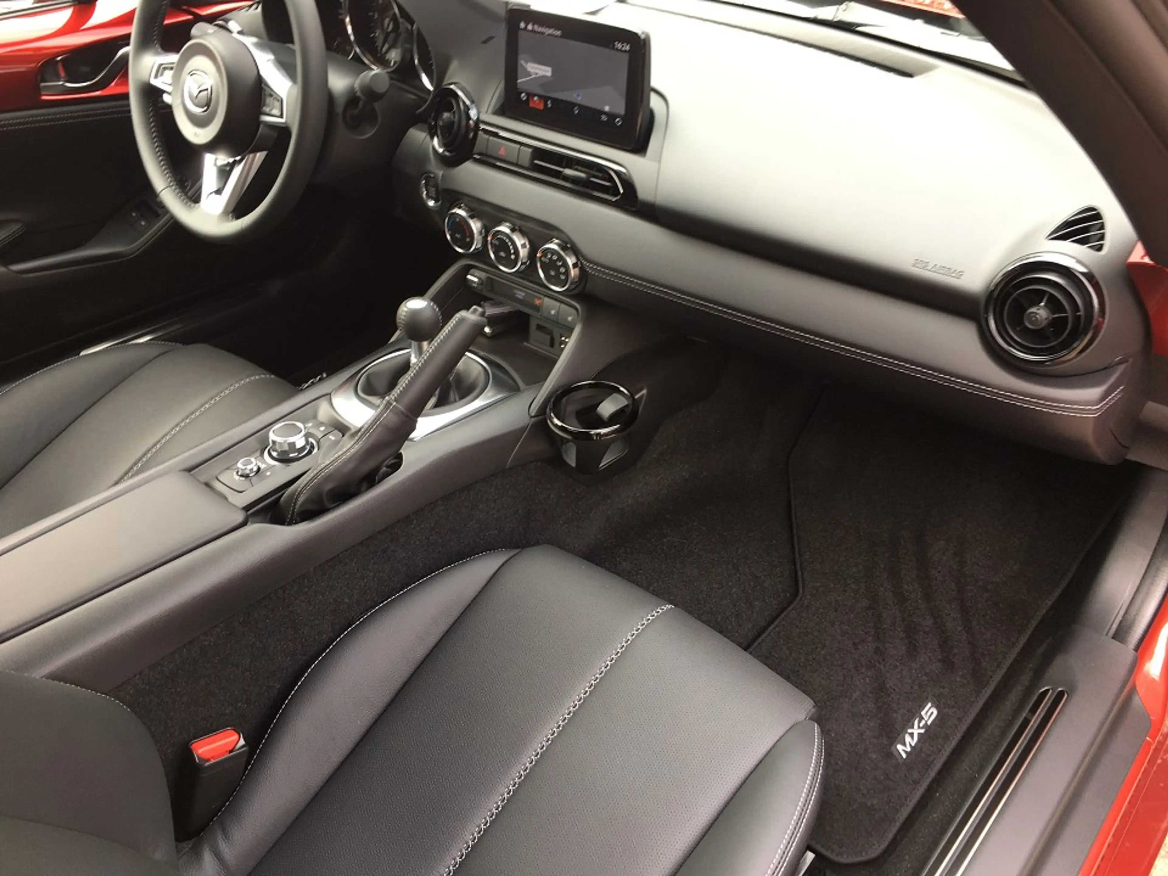 Mazda MX-5 RF AL-ADVANTAGE SKYACTIV-G 1.5i — photo 14