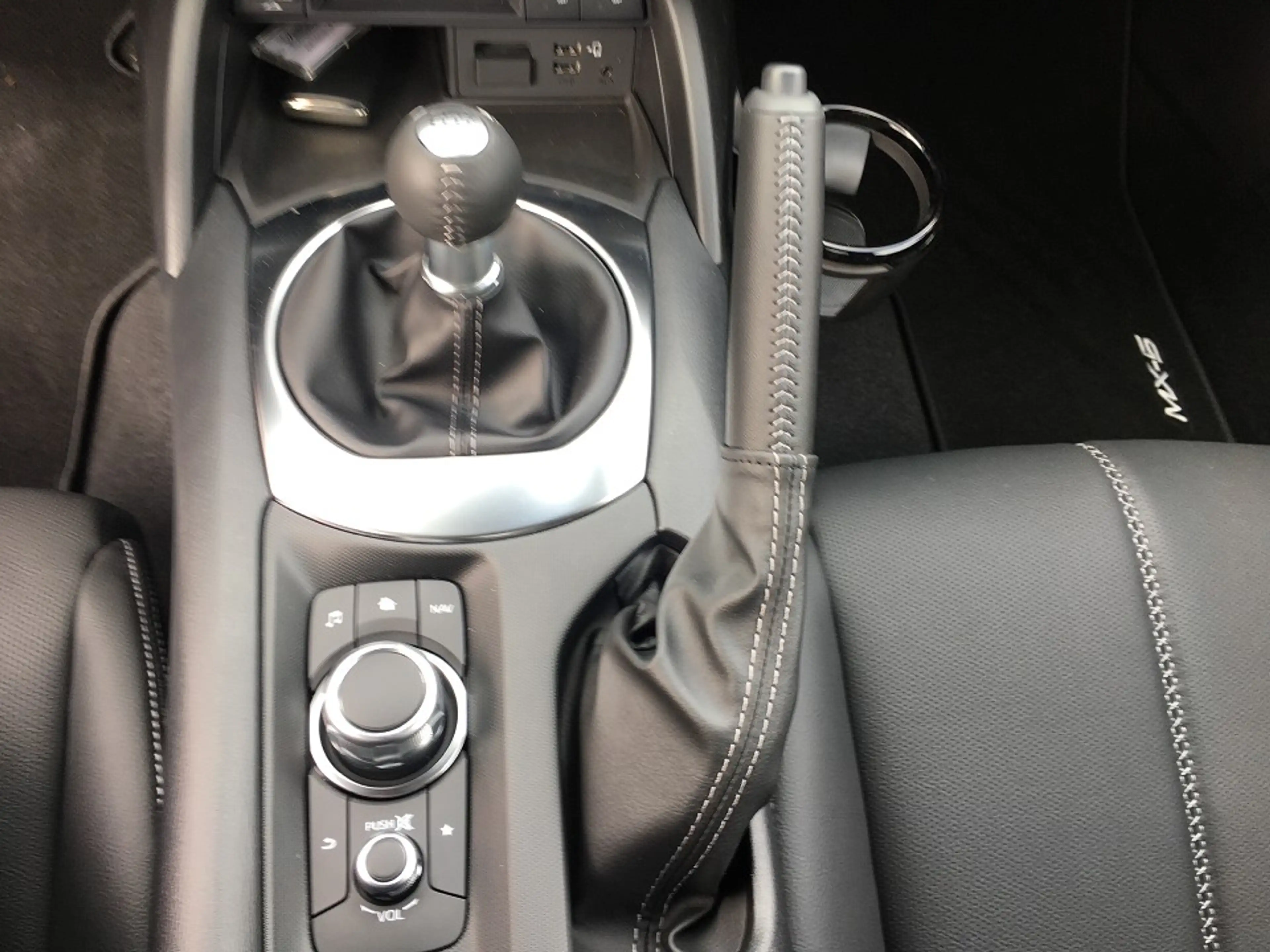Mazda MX-5 RF AL-ADVANTAGE SKYACTIV-G 1.5i — photo 12