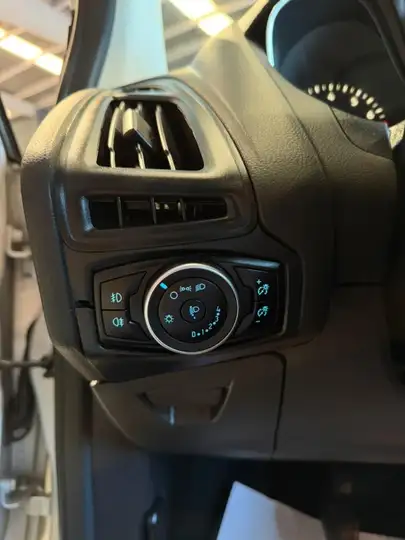 Ford Focus 2016, foto 9
