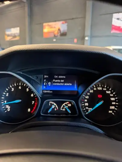 Ford Focus 2016, foto 12