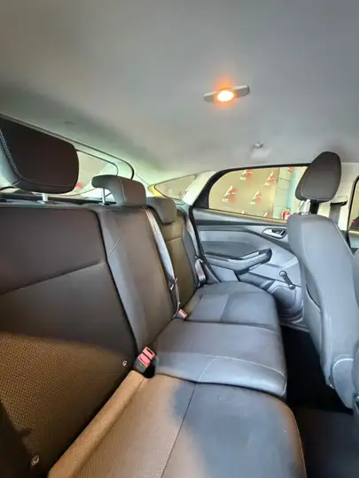 Ford Focus 2016, foto 18
