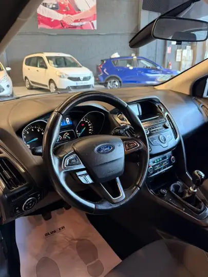 Ford Focus 2016, foto 7