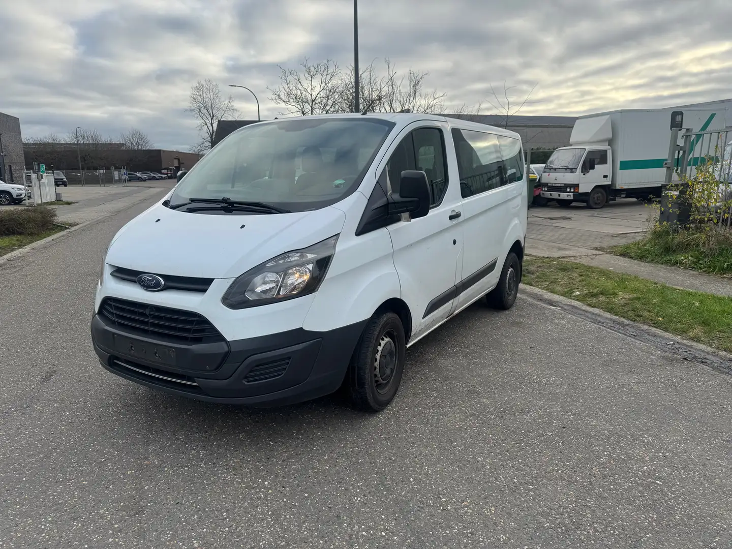 Ford Transit Custom 2.0 TDCi L1H1 Ambiente Blanc - 1