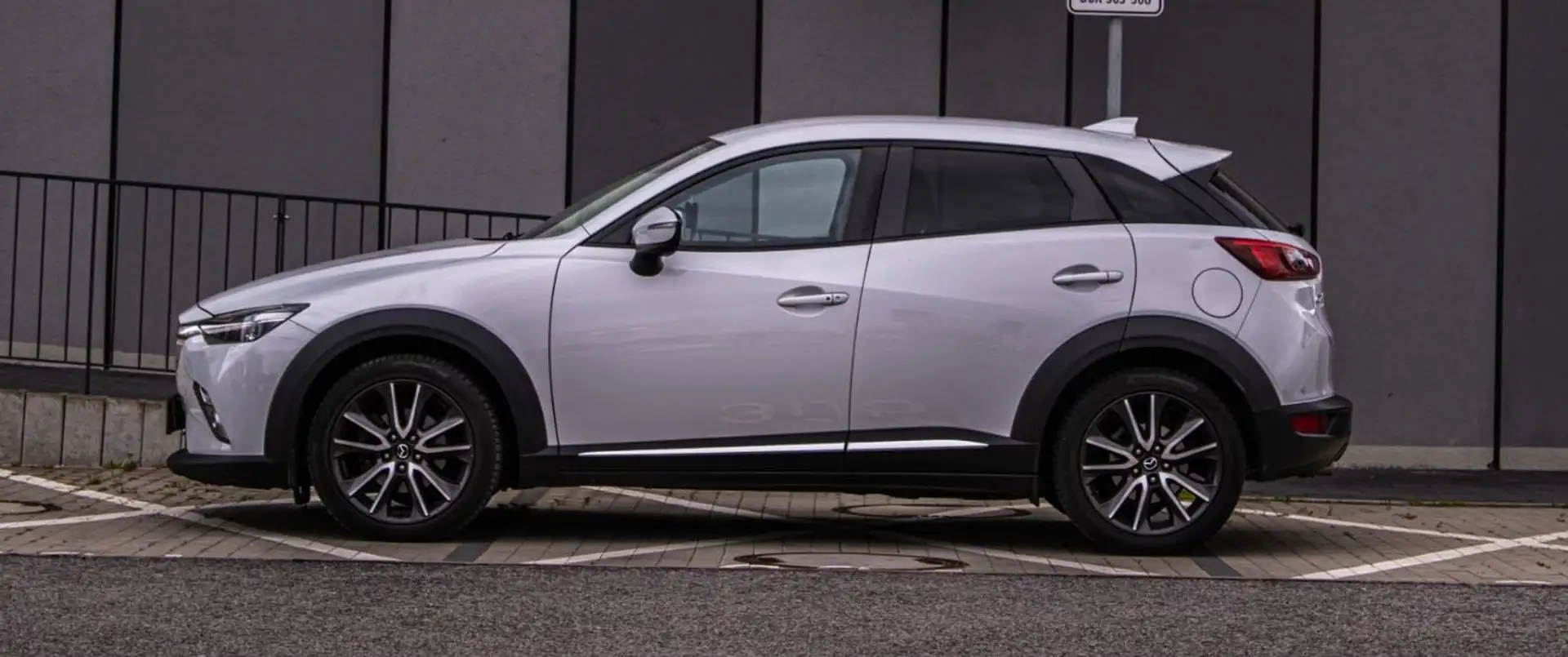 Mazda CX-3 CX-3 SKYACTIV-D 1.5 SKYACTIV-Drive AWD Sports-Line Weiß - 1