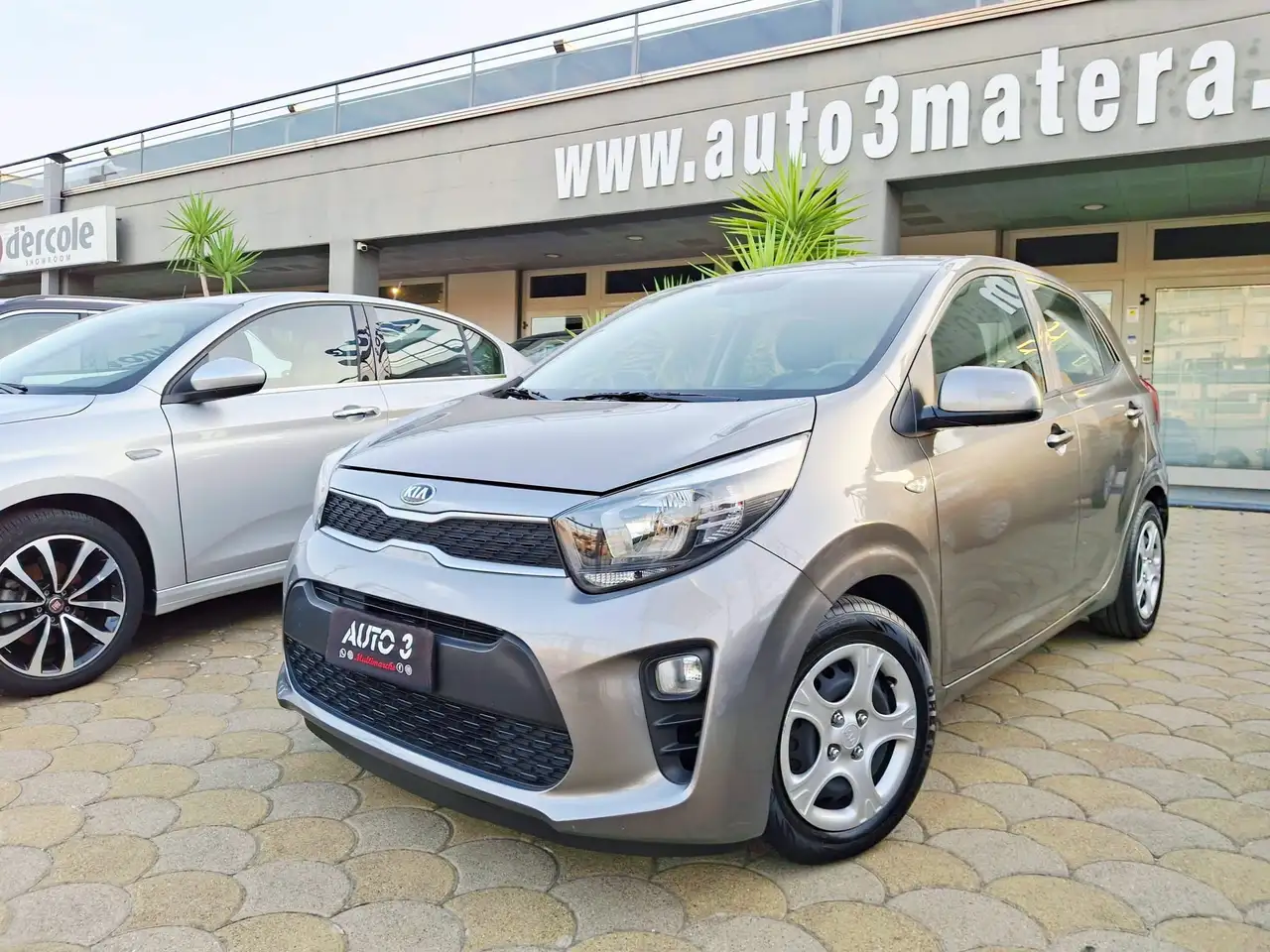 Kia Picanto Picanto III 2017 1.0 Cool — photo 1 of 13