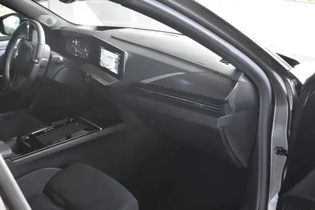 Opel Astra view 13