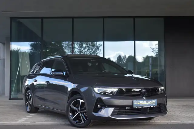 Opel Astra view 5