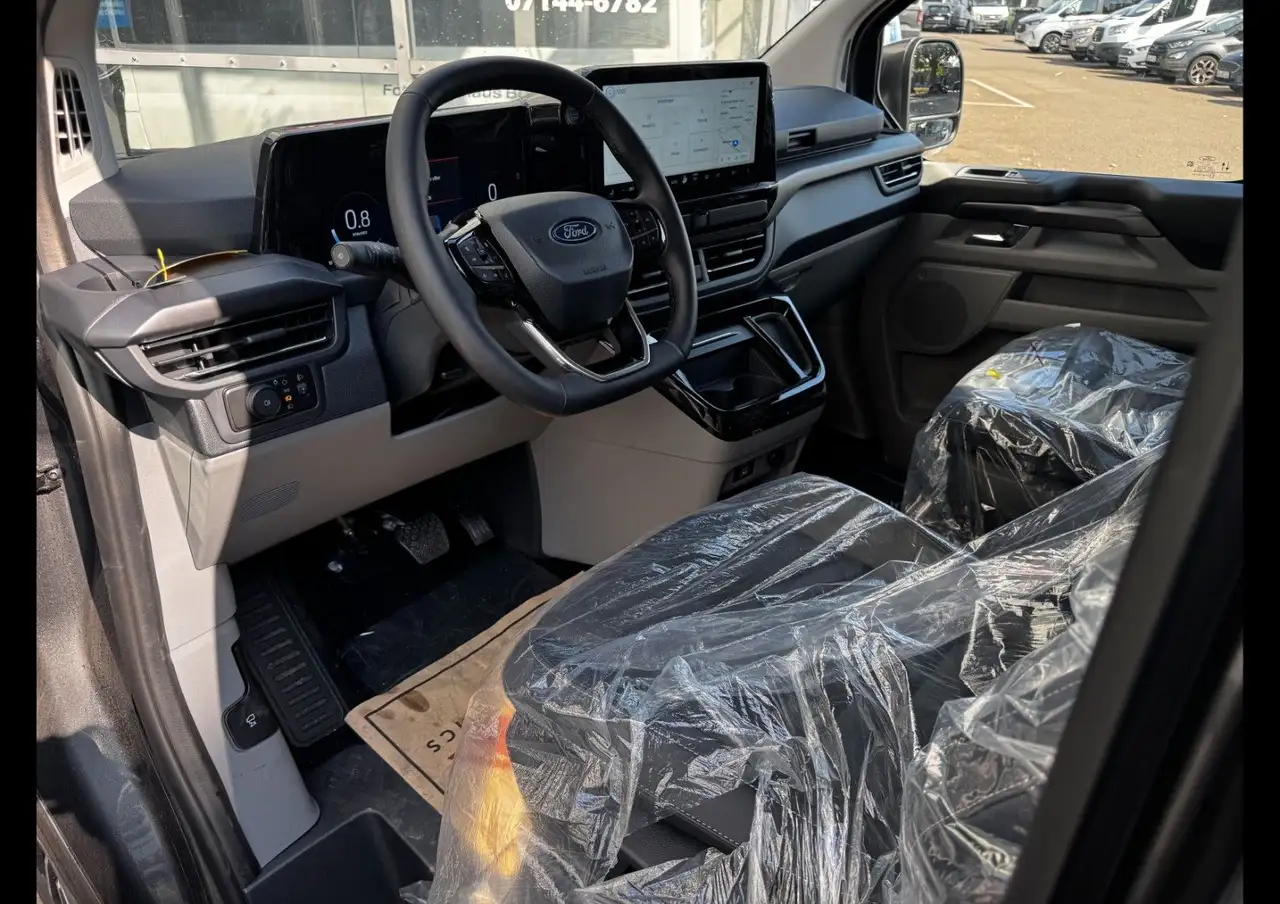 Ford Tourneo Custom 2026 — фото 12