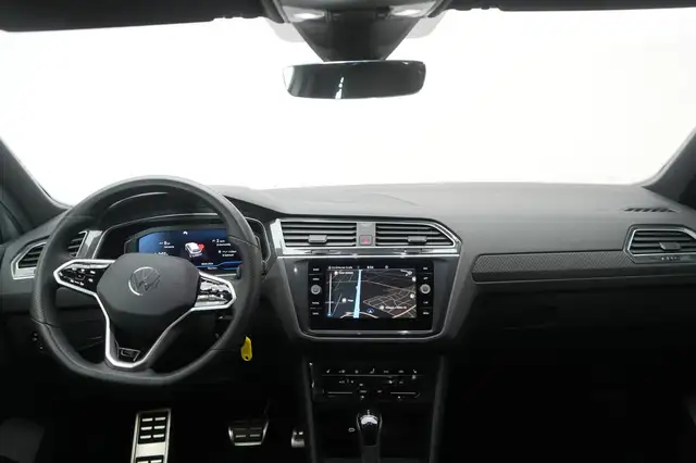 Volkswagen Tiguan view 14