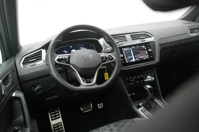 Volkswagen Tiguan view 13