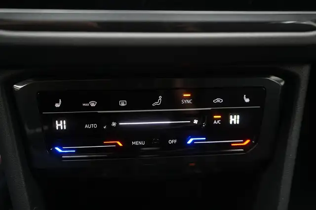 Volkswagen Tiguan view 15