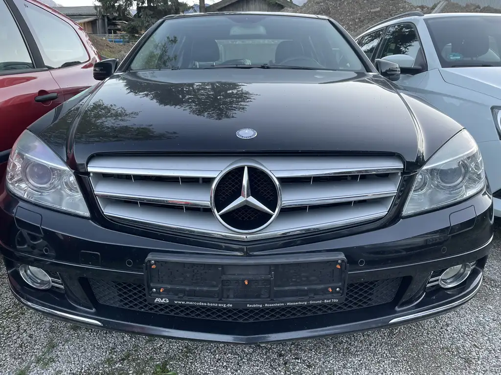 Mercedes-Benz 300 2009 из Европы — купить под ключ