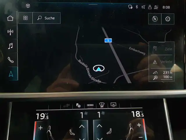Audi A6 view 11