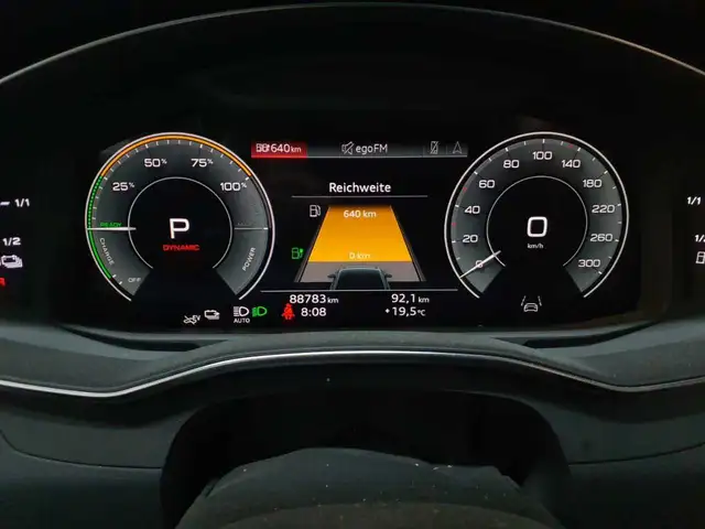 Audi A6 view 10