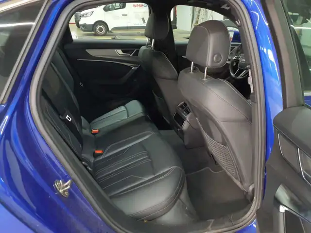 Audi A6 view 13
