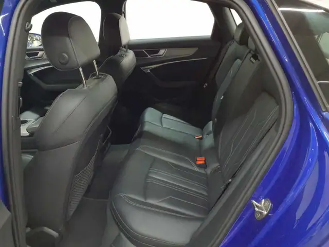 Audi A6 view 12