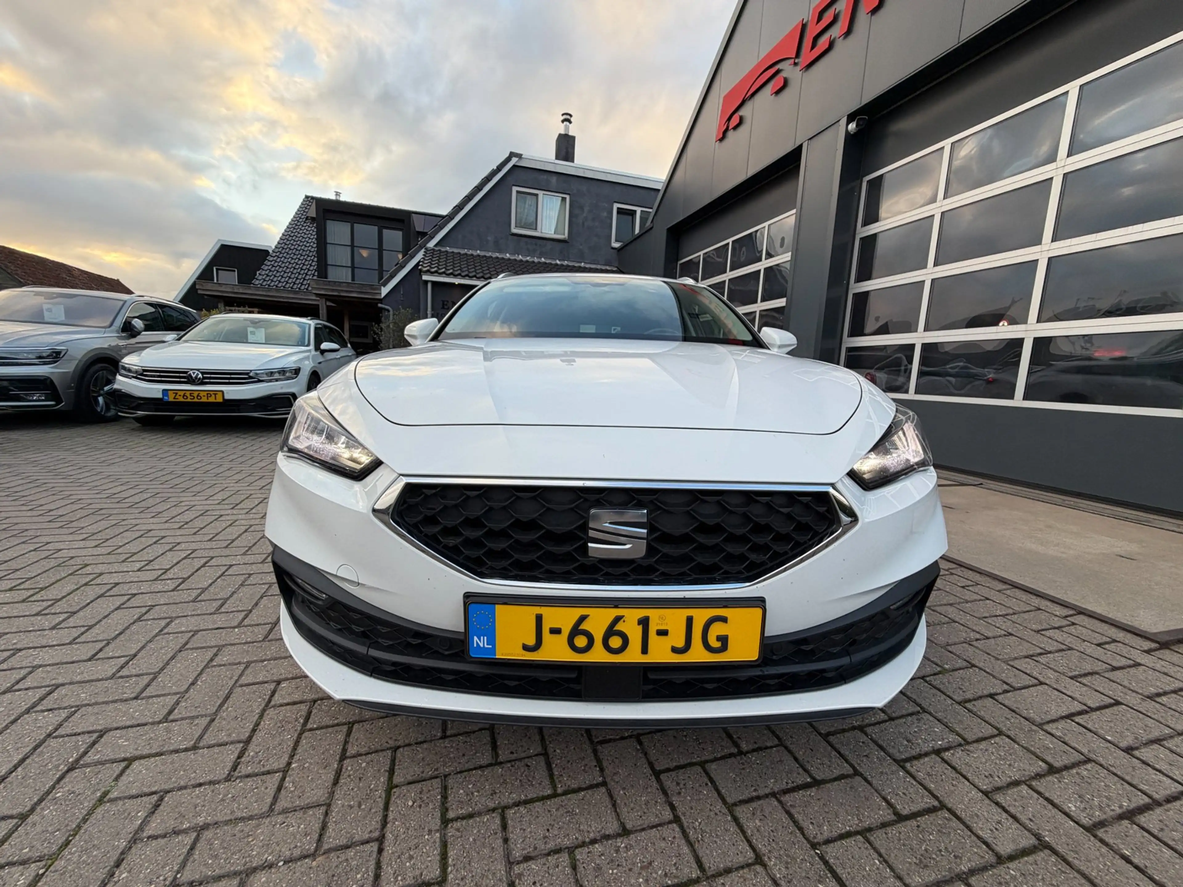 SEAT Leon Sportstourer 1.5 TSI Style Launch Edition / ACC / — photo 42